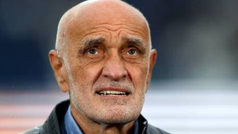 50+1, Hannover 96 : Schiedsgericht vertagt Verhandlung über Antrag von Martin Kind, Martin Kind strebt eine Ausnahmegenehmigung von der Investorenregel 50+1 an