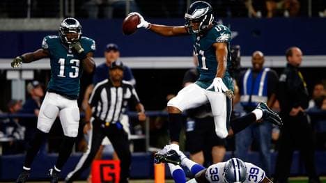 Jordan Matthews (r.) sorgte für den entscheidenden Touchdown