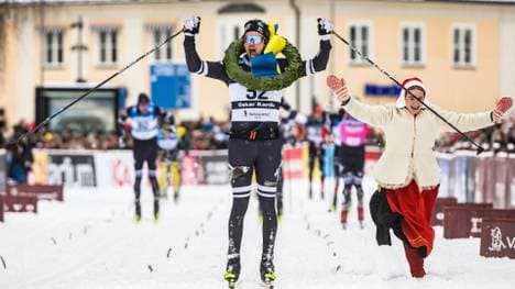 Sieg und Kranz: Oskar Kardin