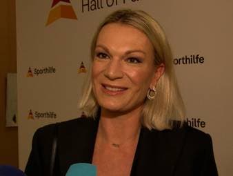 Maria Höfl-Riesch spricht über die Chancen der deutschen Athleten im Ski alpin bei den kommenden Olympischen Winterspielen in Cortina.