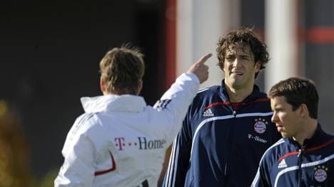 Louis van Gaal zeigt Luca Toni, wo es langgeht