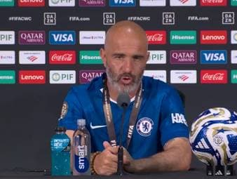 Chelsea-Coach Enzo Maresca hält den Klub-WM-Titel nach dem 3:0 gegen PSG für größer als den Champions-League-Sieg. Der Italiener spricht von Stolz, den Erfolg mit den Fans teilen zu dürfen.