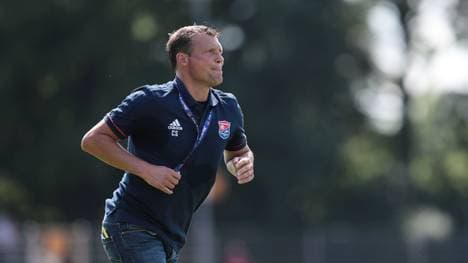 Claus Schromm wird für seine gute Arbeit in Unterhaching belohnt