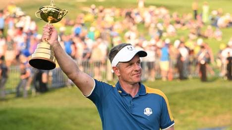 Luke Donald feiert den Sieg des Ryder Cups 2023