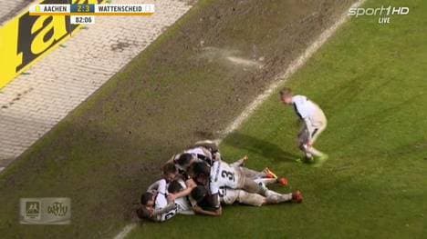 Die SG Wattenscheid feiert den 14. Sieg im 28. Spiel