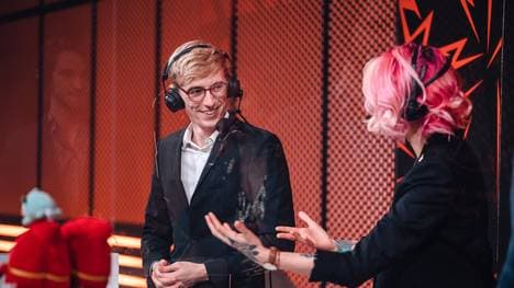 Auch Indiana "Froskurinn" Black und Andy "Vedius" Day, bekannt aus der LEC, werden bei den Worlds zum Broadcasting-Talent gehören