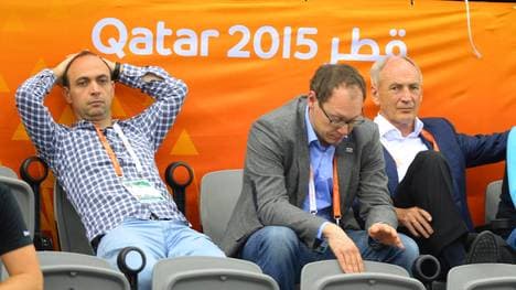 Bob Hanning, Mark Schober und Bernhard Bauer trafen sich bei der WM offenbar zu einem Krisengipfel