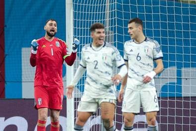 Italien zittert sich zur EM - Tschechien und Slowenien dabei