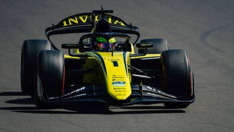 Leonardo Fornaroli jubelt in Silverstone