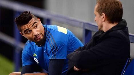 Kevin-Prince Boateng (l.) spielt seit 2013 bei Schalke 04