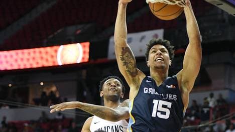 Brandon Clarke (r.) führte die Grizzlies zum Sieg gegen die Pelicans