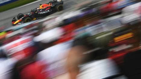 Ungewohntes Bild: Verstappen fährt hinterher