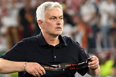 Mourinho-Eklat mit Schiedsrichter: "Ihm fehlt die Würde zu verlieren"