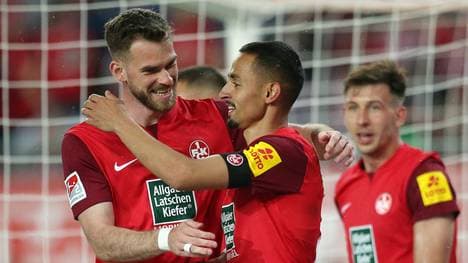 Kenny Prince Redondo (r.) traf zum 3:0 gegen Magdeburg