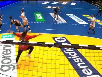 Souverän gewinnen Deutschlands Handballerinnen mit 38:12 gegen Uruguay. Der zweite Sieg im zweiten Gruppenspiel bedeutet zugleich das vorzeitige Ticket für die Hauptrunde.