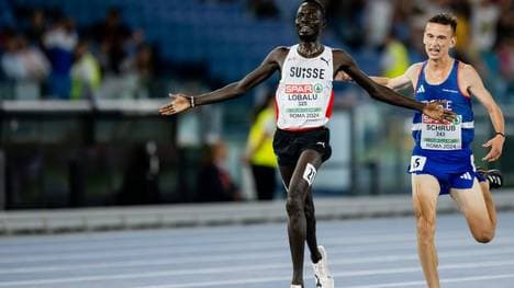 Dominic Lobalu jubelt über EM-Gold