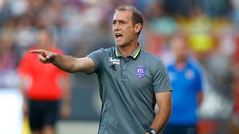 Trainer Joe Enochs muss beim VfL Osnabrück seine Koffer packen