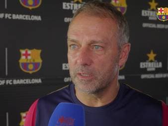 Hansi Flick hat Raphinha vorläufig zum Kapitän des FC Barcelona ernannt. Der Brasilianer ist damit der erste Spieler seines Landes, der die Kapitänsbinde der Katalanen trägt.