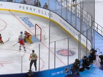 Beim 5:1-Sieg des "NHL Winter Classic" war New Yorks Mika Zibanejad der überragende Spieler gegen die Florida Panthers und stellte dabei einen neuen Freiluftspiel-Rekord auf.