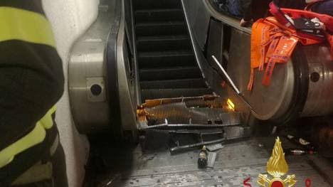 Champions League, Rom: Polizei ermittelt nach Einsturz einer Rolltreppe, Diese Rolltreppe in der U-Bahn-Station Repubblica stürzte ein