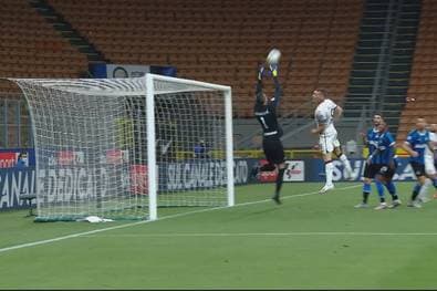 Flutschfinger! Inter-Keeper mit Mega-Bock gegen Turin