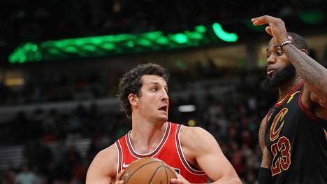 Cleveland Cavaliers v Chicago Bulls