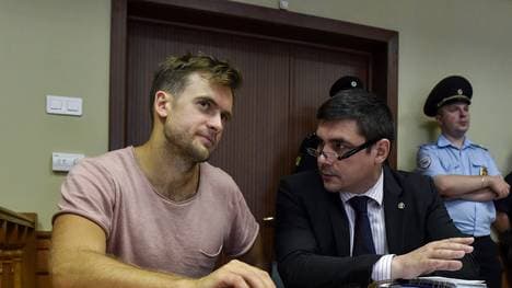 WM-Finale in Moskau: Pussy-Riot-Mitglied Pjotr Wersilow angeblich vergiftet, Pussy-Riot-Aktivist Pjotr Wersilow stürmte während des WM-Finales aufs Spielfeld