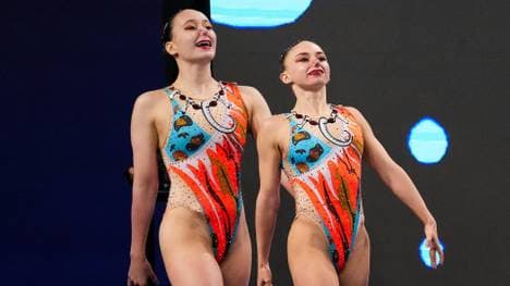 Denisov (l.) und Bleyer stehen im Duett-Finale