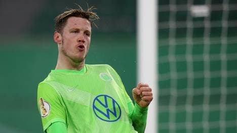 Weghorst schiesst Wolfsburg eine Runde weiter