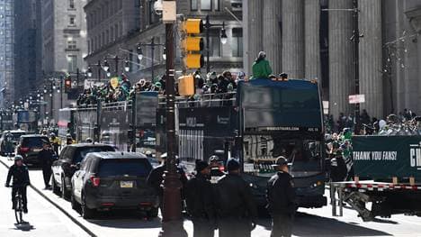 Bei der Super-Bowl-Parade in Philadelphia kam es zu zwei Verletzten durch Schüsse