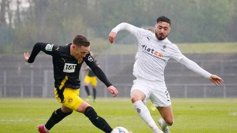 Felix Passlack (l.) traf für Dortmund