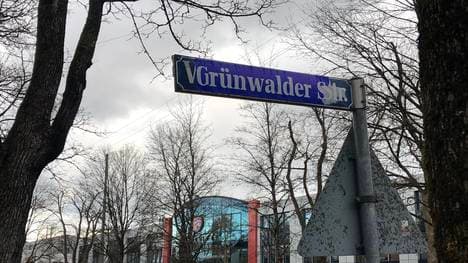 Bayern München 1860 München Löwen Säbener Straße Grünwalder Straße In einer Nacht-und Nebel-Aktion wurde die Gegend rund um das Bayern-Gelände zum Löwen-Revier