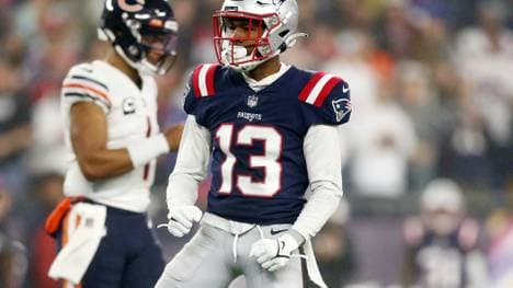 Jack Jones wurde mit zwei Schusswaffen erwischt