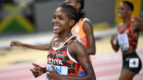 Budapest: Faith Kipyegon gewinnt Gold über 5000 Meter