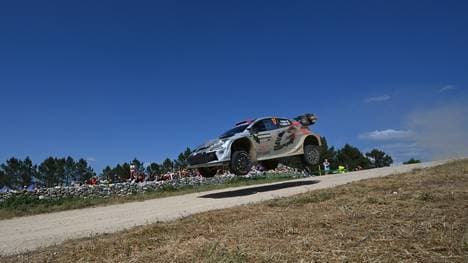 Sébastien Ogier flog auf Sardinien zum Sieg