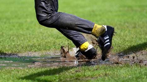 Fußball (Symbolbild)