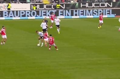 Zidane-Trick und Traumtor! Verteidiger verzückt alle