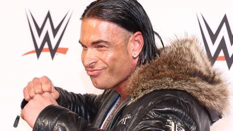 Tim Wiese warf mit Geld - ein symbolischer Akt mit langer Tradition