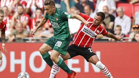 Mario Götze (r.) wurde bei der Niederlage der PSV Eindhoven zur Pause ausgewechselt