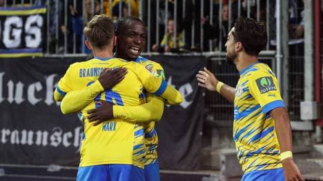 Braunschweig gewinnt gegen den KSC