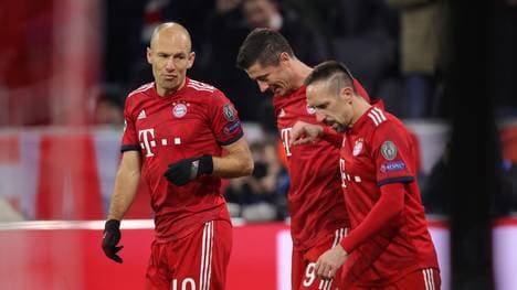 FC Bayern Muenchen v SL Benfica - UEFA Champions League Group E