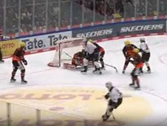 Die Highlights der Eishockey-Partie Löwen Frankfurt - Nürnberg Ice Tigers aus der DEL im Video.