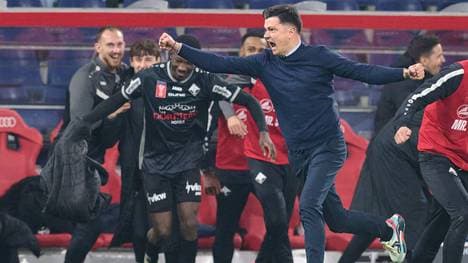 SCR-Coach Ognjen Zaric jubelt über den Halbfinal-Sieg