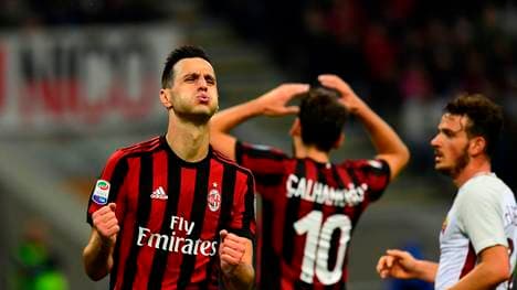Für Hakan Calhanoglu überwies der AC Mailand 22 Millionen Euro an Bayer Leverkusen