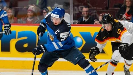 Kai Wissmann (r.) hat nun die Chance auf NHL-Einsätze 