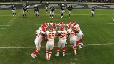 Mit dieser frechen Aktion sorgten die Chiefs gegen die Raiders für Aufsehen