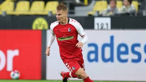 Philipp Lienhart sieht die immer höheren Ablösesummen kritisch 