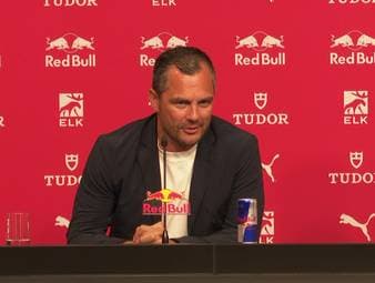 Martin Demichelis hat sich als neuer Trainer von RB Leipzig vorgestellt und dabei über den Kontakt zu Jürgen Klopp, dem Head of Global Soccer von Red Bull, gesprochen.