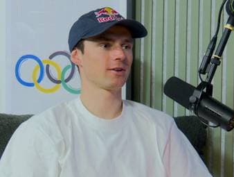 Im Sport1-Podcast "DEEP DIVE" spricht Vinzenz Geiger offen darüber, welcher sportliche Erfolg ihm noch auf seiner Bucket List fehlt und welcher ihm sogar wichtiger wäre als eine weitere Goldmedaille bei Olympia. Zudem gibt er Einblicke in seine persönlichen Ziele und Zukunftspläne.