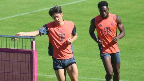 Hiroki Ito und Alphonso Davies beim Reha-Training